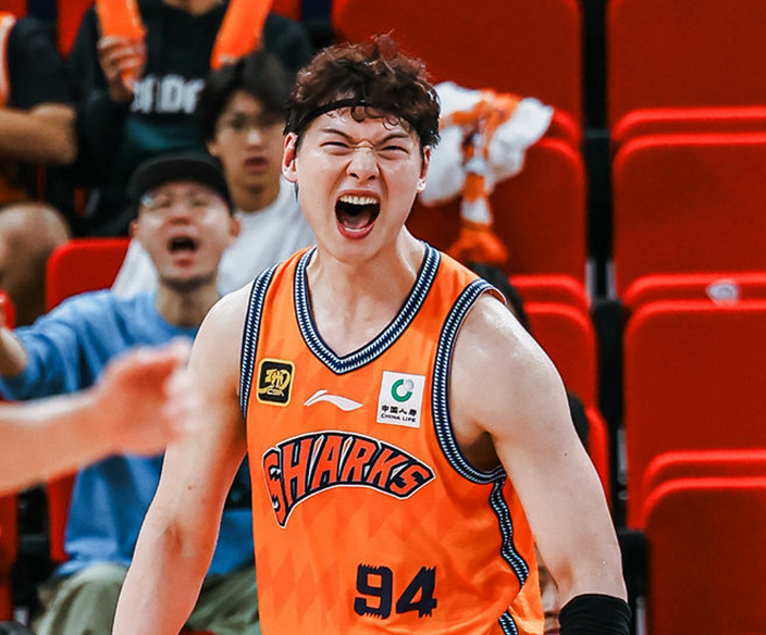 bob半岛体育官方网站-CBA第12轮最佳阵容：王哲林11中10率上海升第一 辽篮双核入选